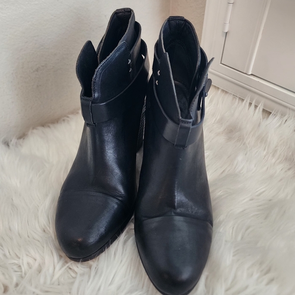 RAG & BONE HARROW LEATHER HEEL BOOTIES ROUND TOE BLACK SZ 39/8.5 - Picture 4 of 14